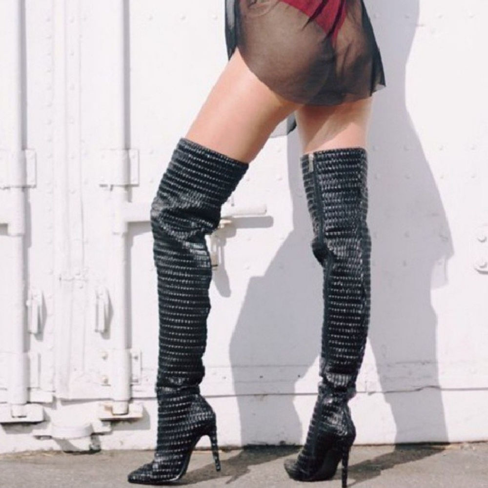 𝙇𝙖𝙨𝙩 8.5 & 9 🖤Crocodile Leatherette Over Knee